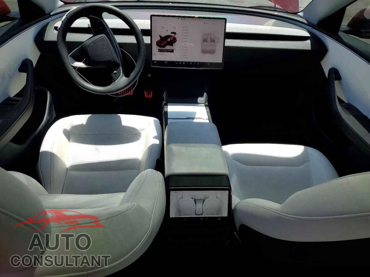 TESLA MODEL 3 2025 - 5YJ3E1EA5SF012901