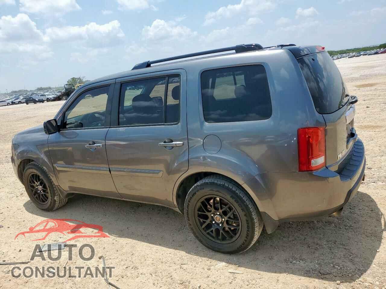 HONDA PILOT 2010 - 5FNYF3H43AB017548
