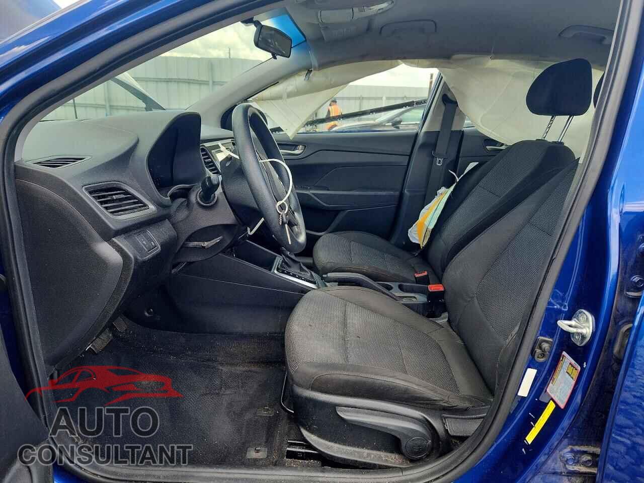 HYUNDAI ACCENT 2018 - 3KPC24A33JE032604