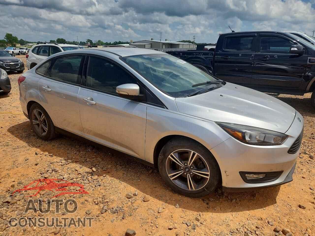 FORD FOCUS 2017 - 1FADP3FE9HL318989