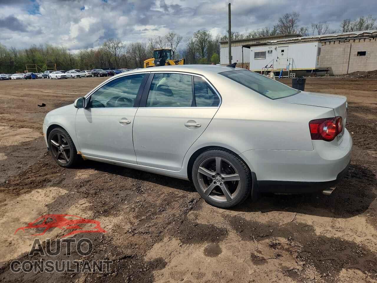 VOLKSWAGEN JETTA 2010 - 3VWRZ7AJ5AM059764