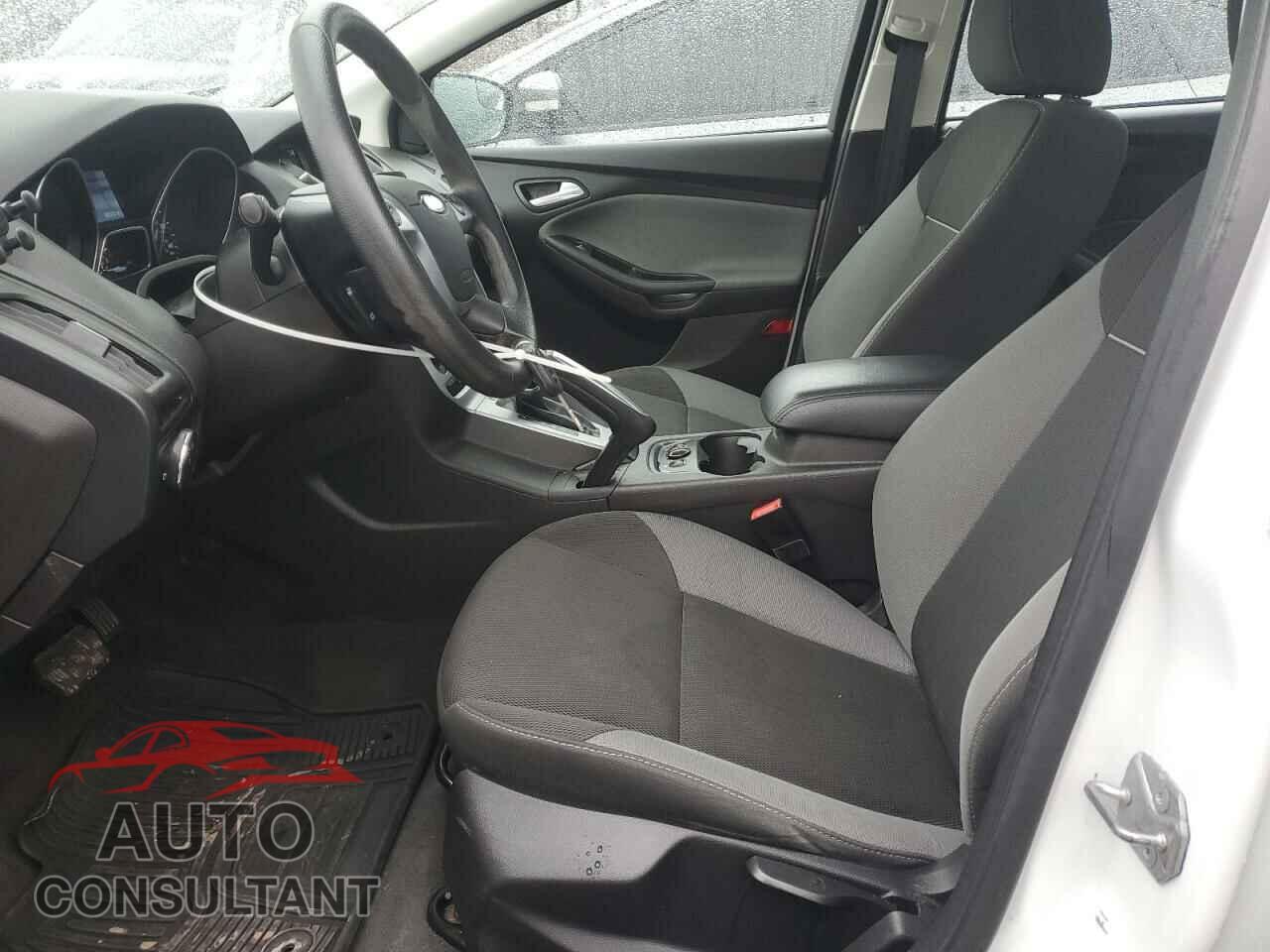 FORD FOCUS 2014 - 1FADP3F29EL158923