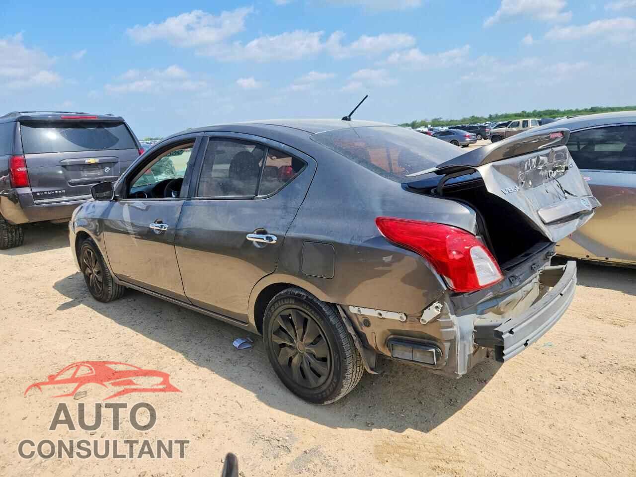 NISSAN VERSA 2017 - 3N1CN7AP4HK405658