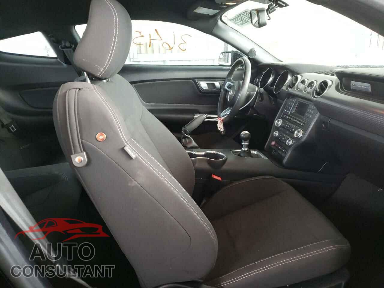 FORD MUSTANG 2018 - 1FA6P8CF3J5121345