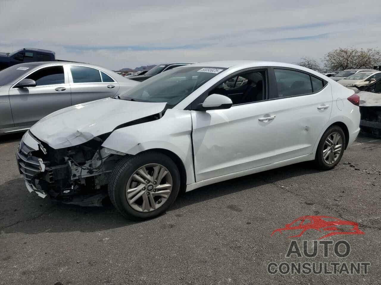 HYUNDAI ELANTRA 2019 - 5NPD84LFXKH491247