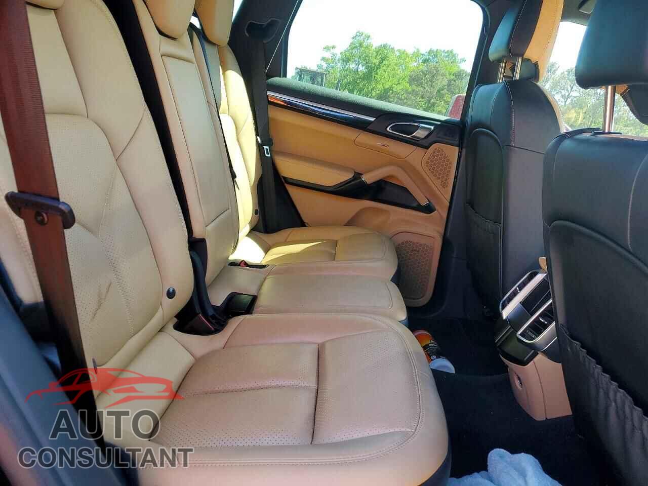 PORSCHE CAYENNE 2016 - WP1AA2A22GLA00991