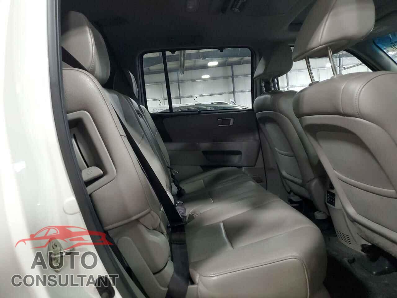 HONDA PILOT 2012 - 5FNYF4H96CB076615