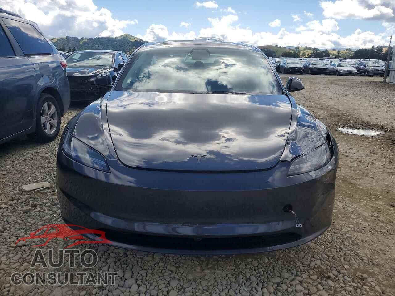 TESLA MODEL 3 2026 - 5YJ3E1EA7TF131308