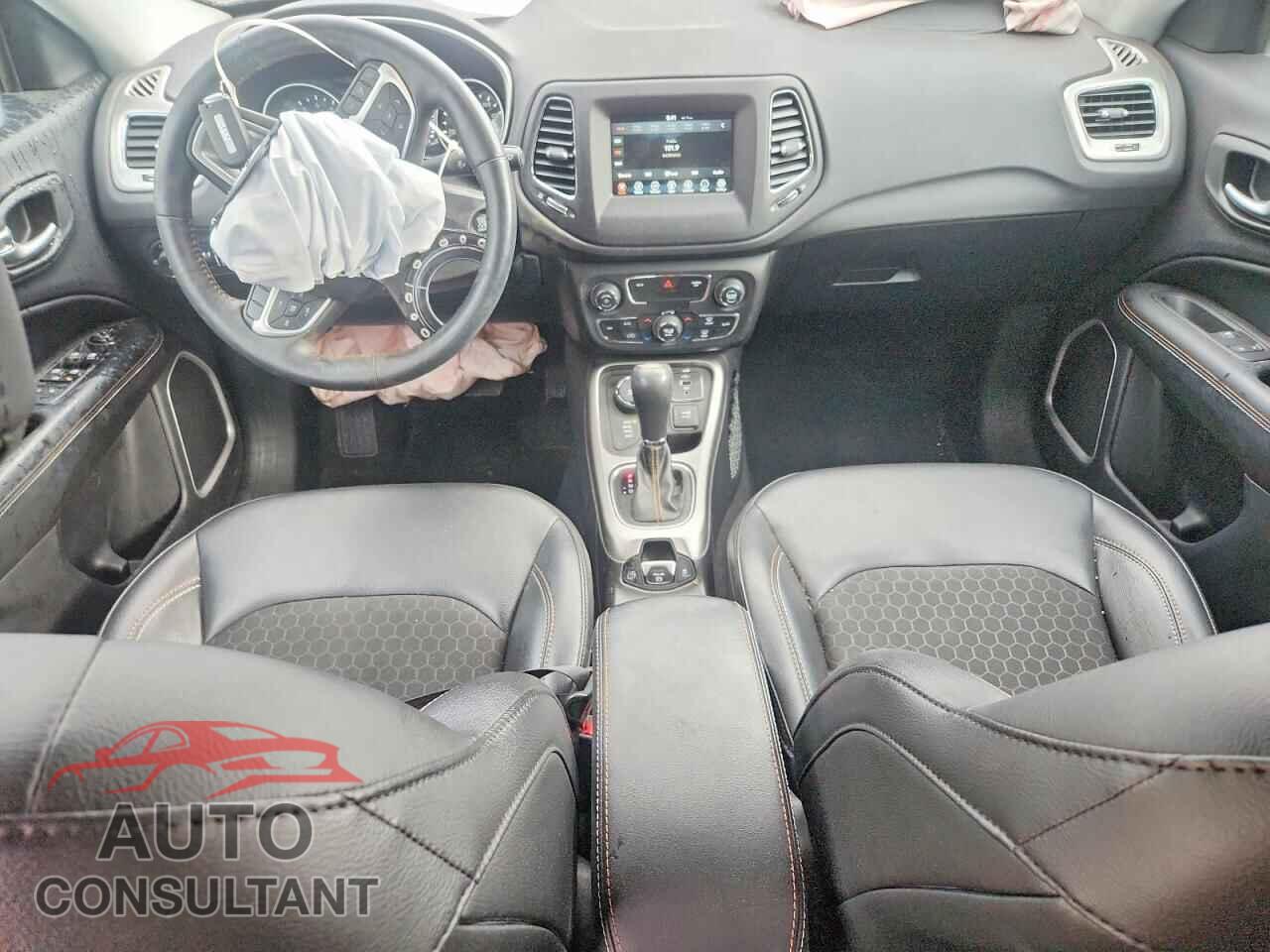 JEEP COMPASS 2019 - 3C4NJDBB5KT647038