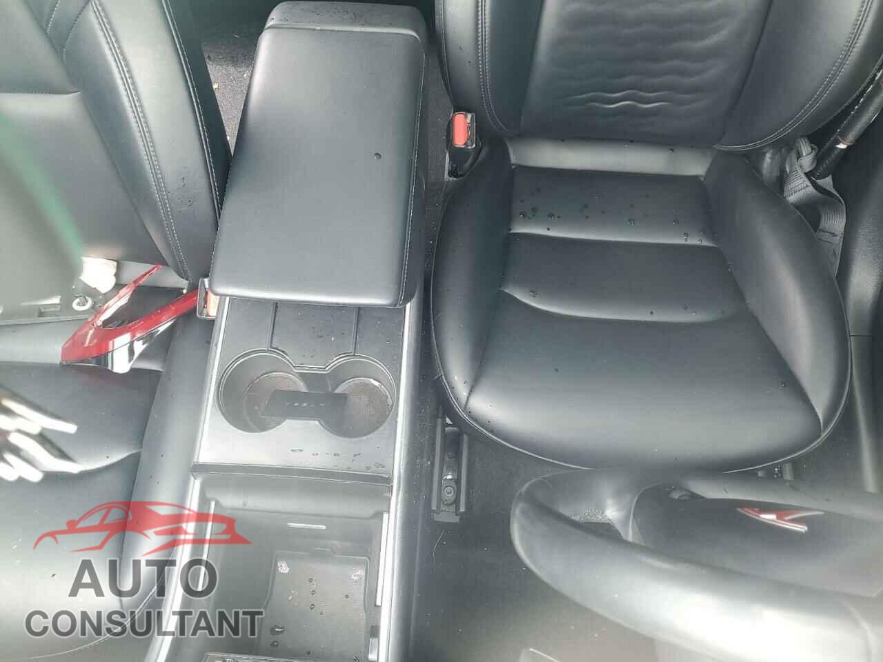 TESLA MODEL 3 2019 - 5YJ3E1EA9KF324672