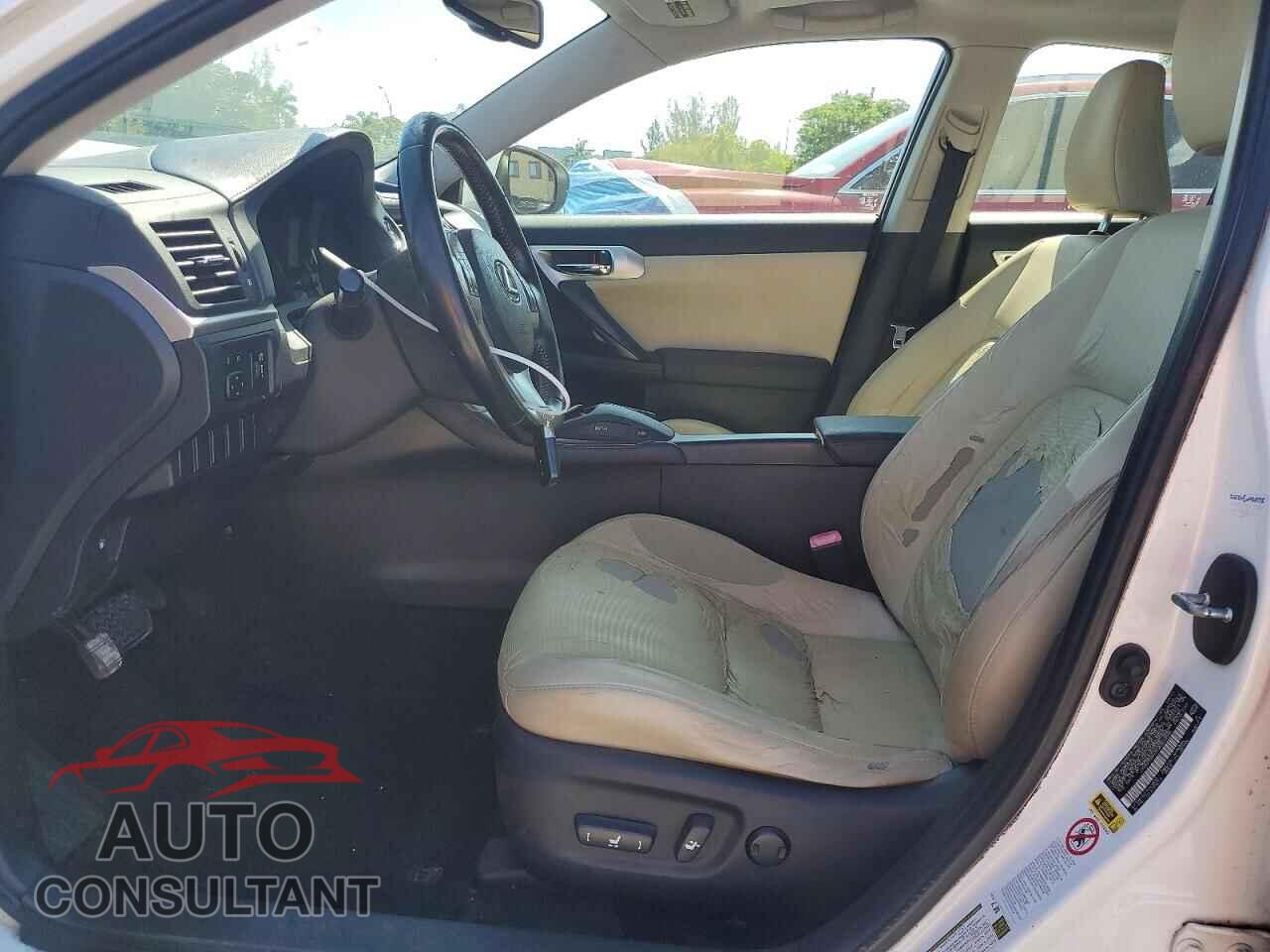 LEXUS CT 200 2012 - JTHKD5BH7C2061205