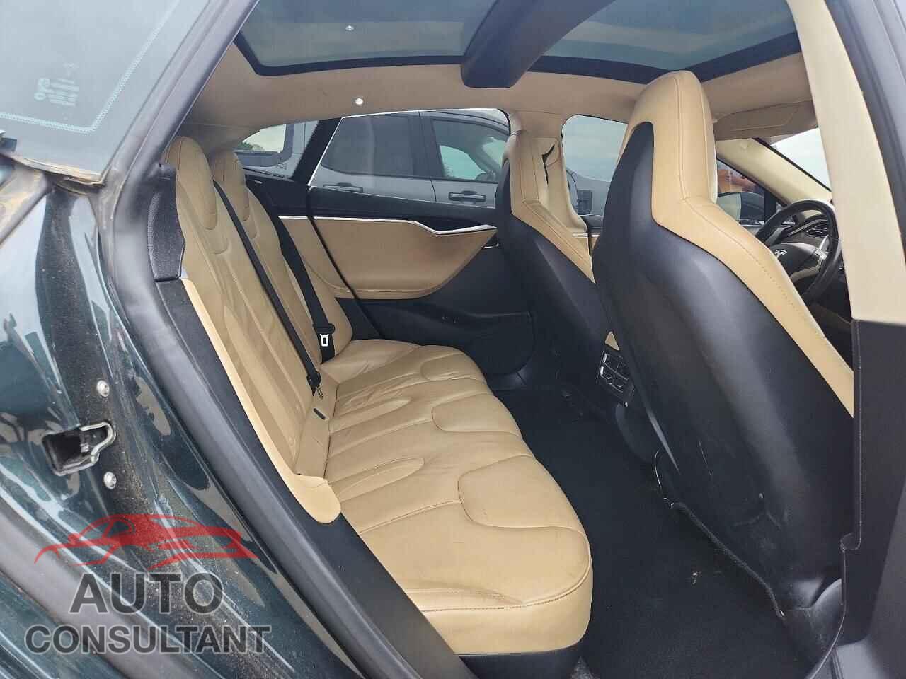 TESLA MODEL S 2013 - 5YJSA1DN5DFP06115