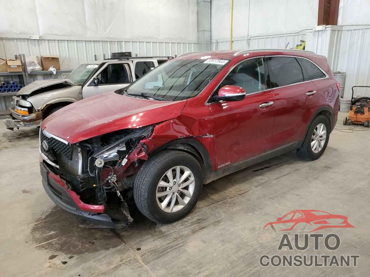 KIA SORENTO 2018 - 5XYPGDA56JG338817