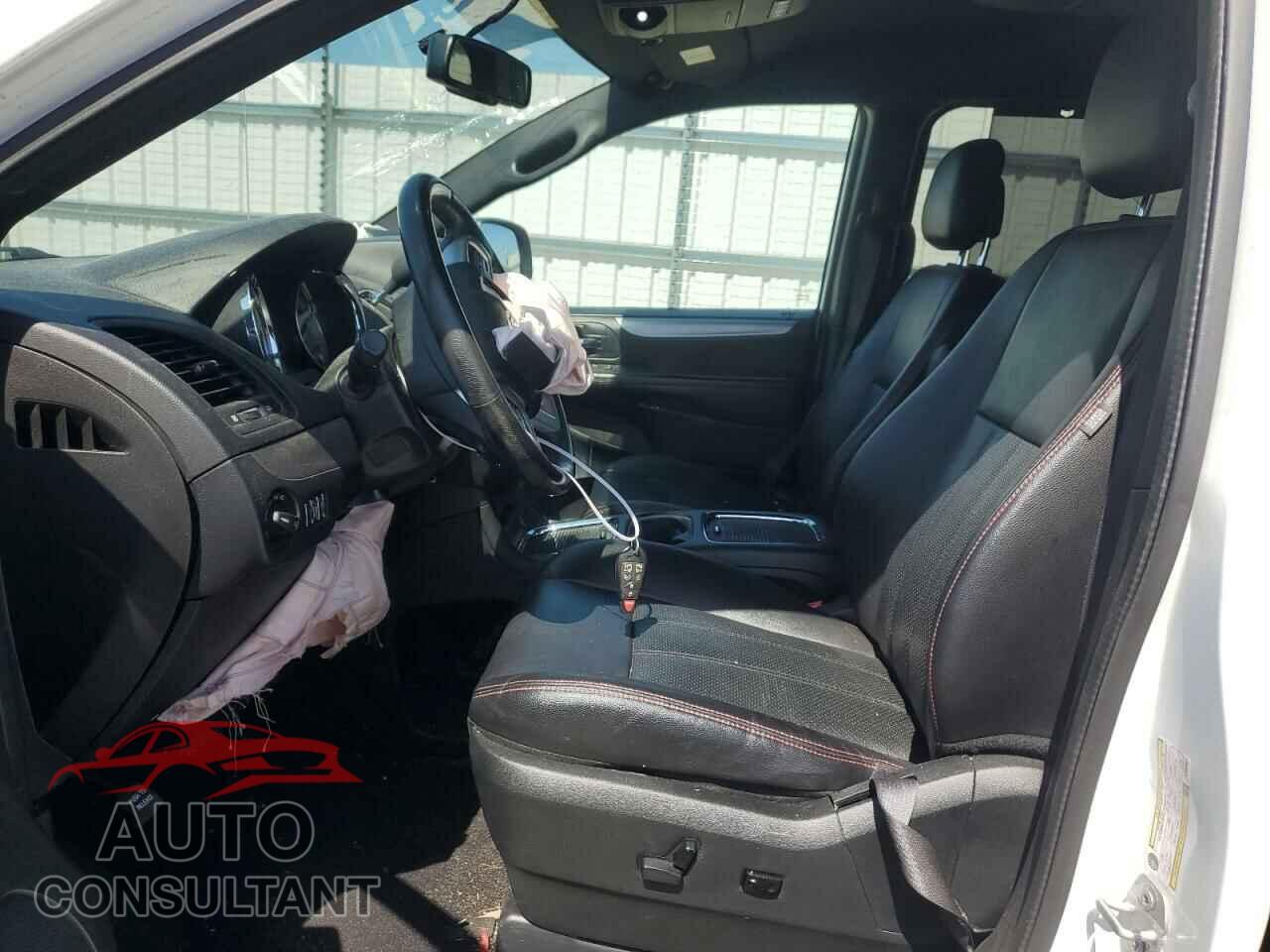 DODGE CARAVAN 2017 - 2C4RDGEG7HR562067