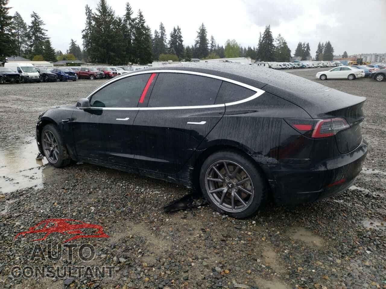TESLA MODEL 3 2018 - 5YJ3E1EA3JF157045