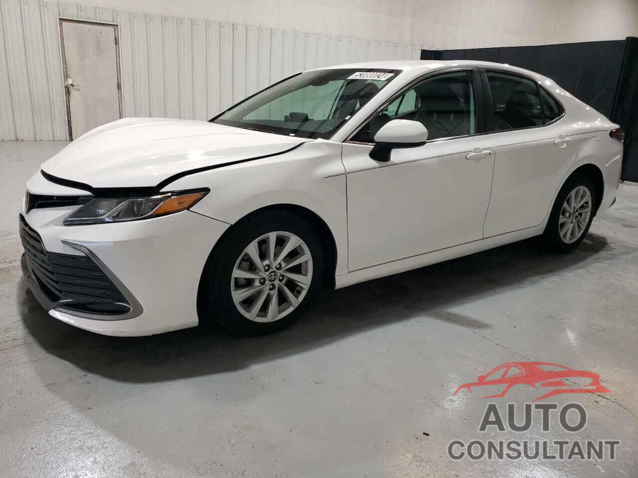TOYOTA CAMRY 2022 - 4T1C11AK8NU625385