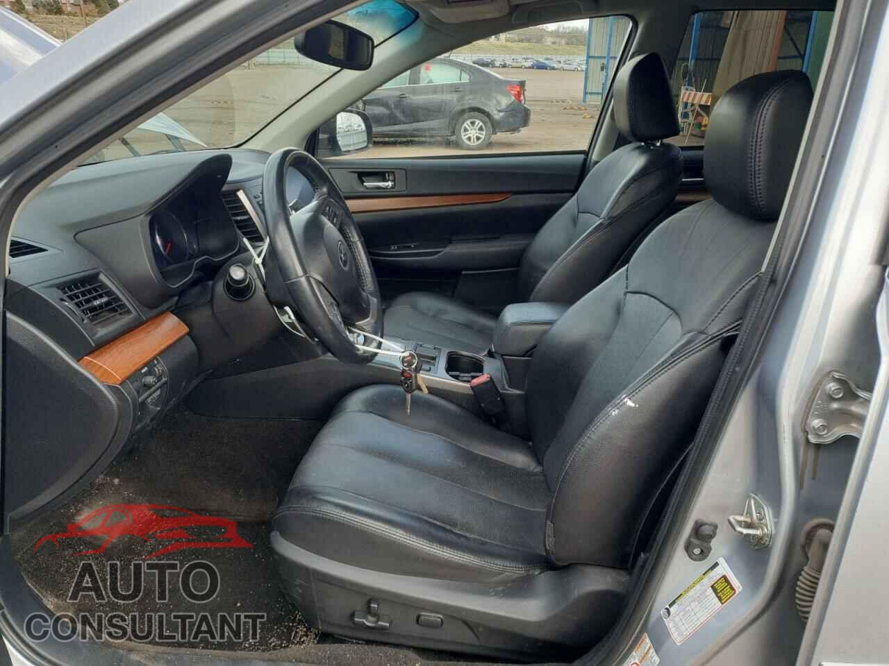 SUBARU OUTBACK 2014 - 4S4BRBLC2E3259476
