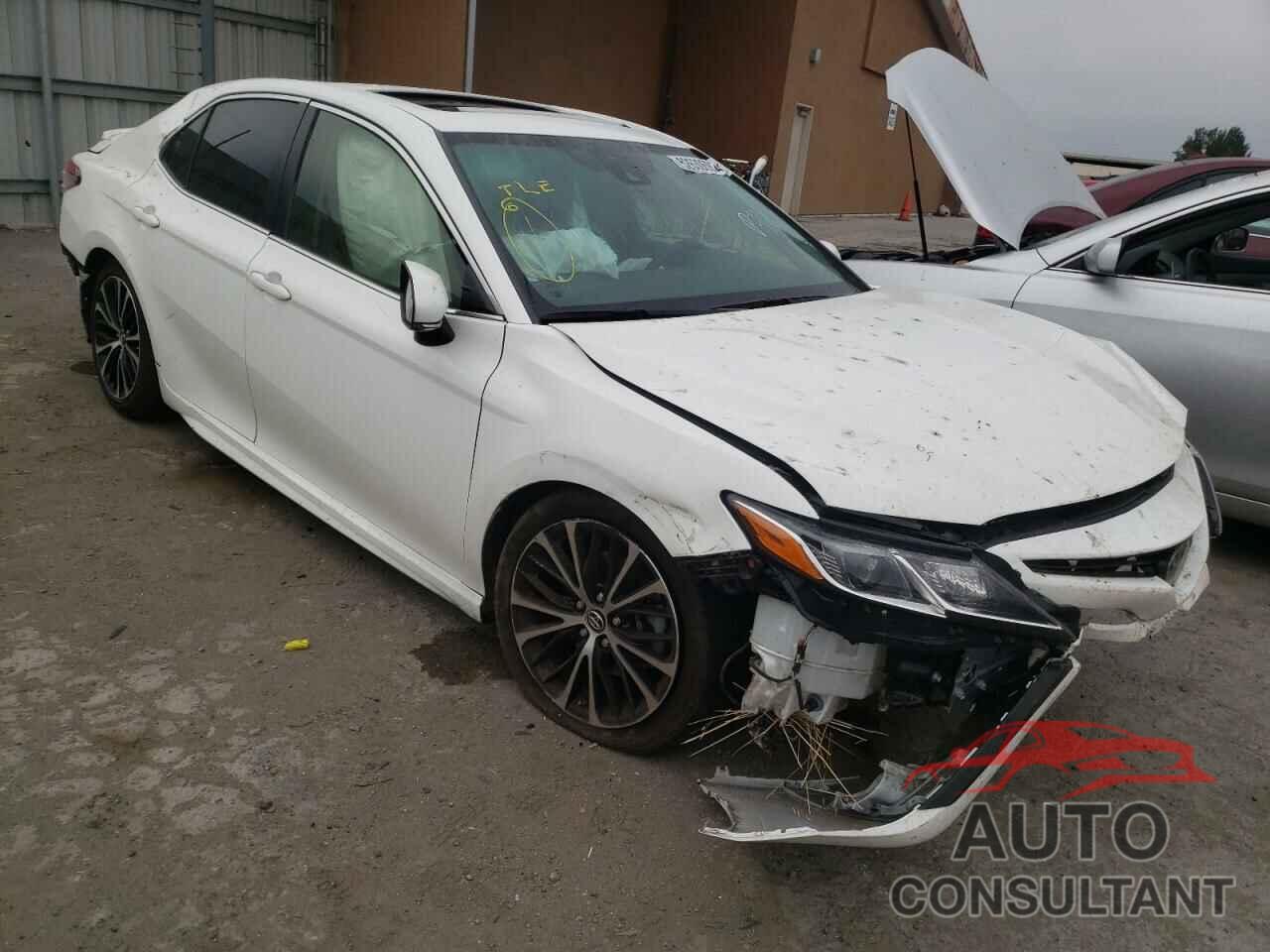 TOYOTA CAMRY 2018 - JTNB11HK0J3002036