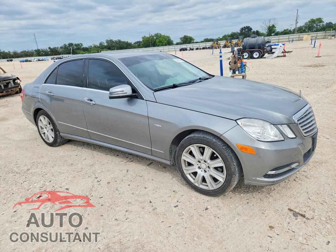 MERCEDES-BENZ E-CLASS 2012 - WDDHF5KB1CA588699