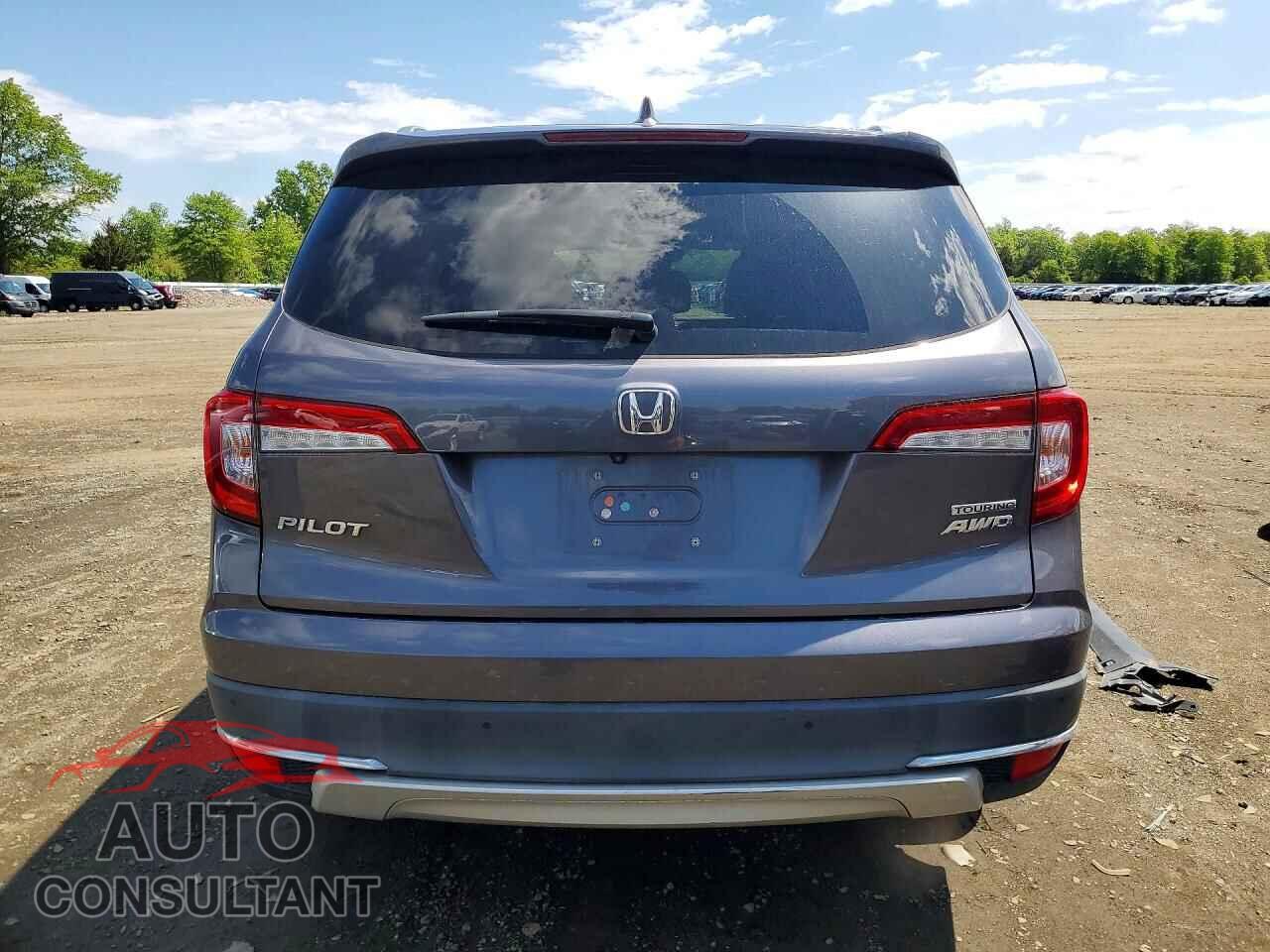 HONDA PILOT 2021 - 5FNYF6H90MB059404