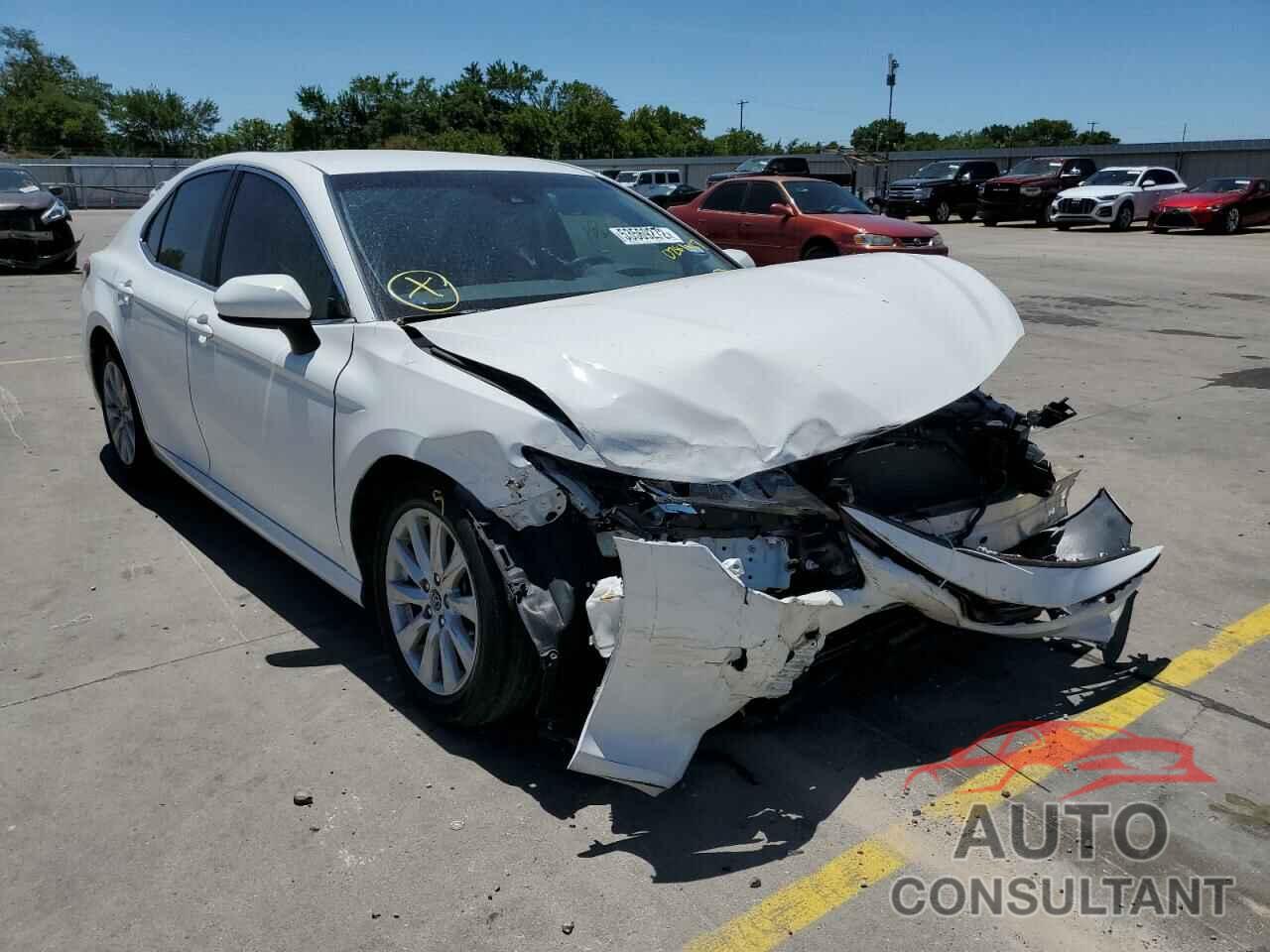 TOYOTA CAMRY 2018 - JTNB11HK7J3028147