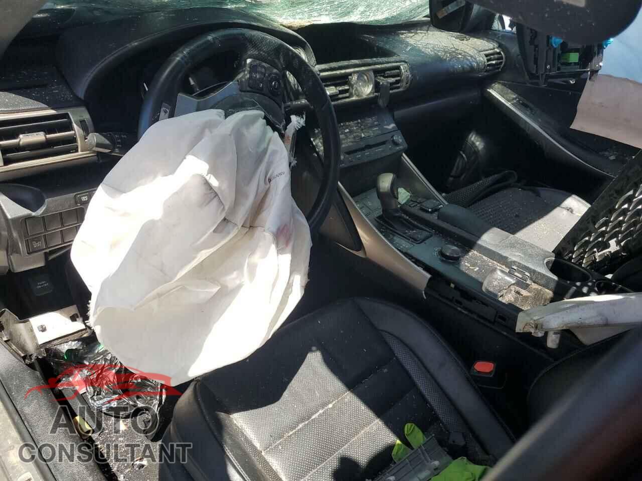 LEXUS IS 2015 - JTHCF1D24F5023708