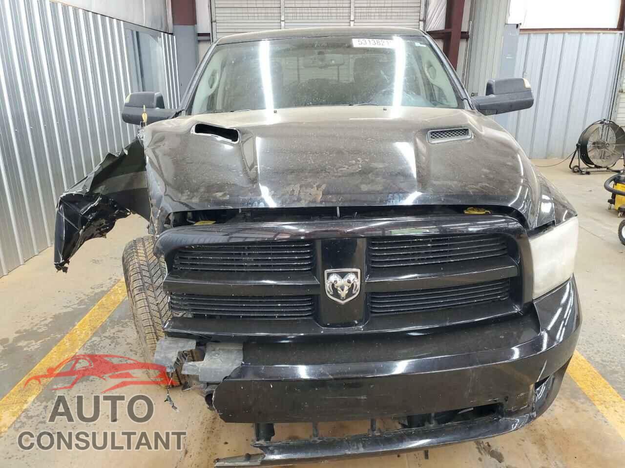 DODGE RAM 1500 2012 - 1C6RD7MT0CS128506