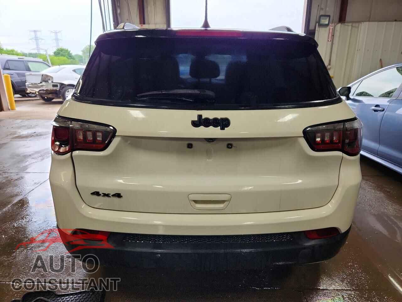 JEEP COMPASS 2019 - 3C4NJDBB6KT599033