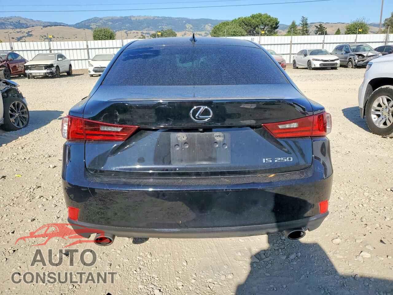 LEXUS IS 2014 - JTHBF1D25E5006409