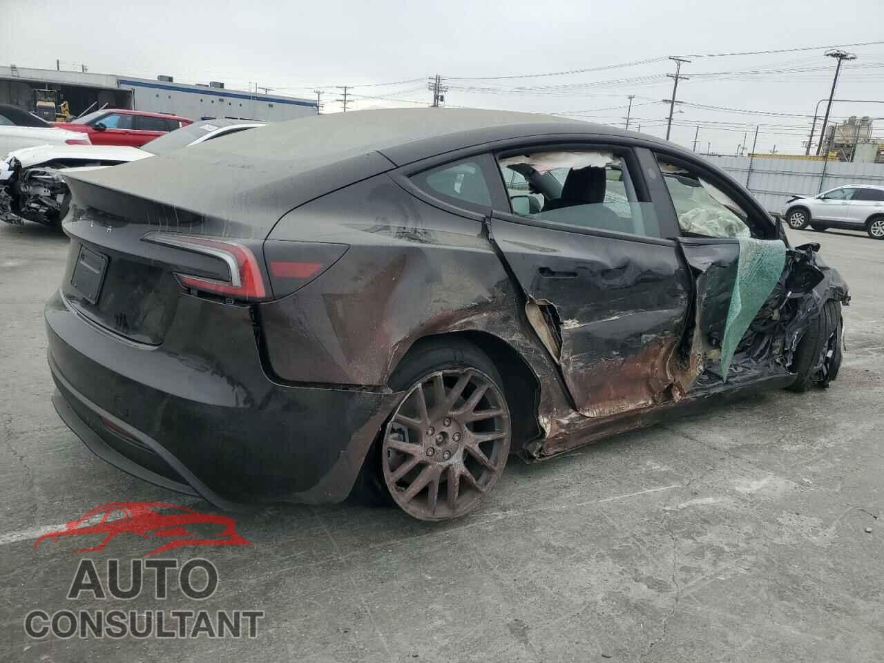 TESLA MODEL 3 2024 - 5YJ3E1EA7RF737832