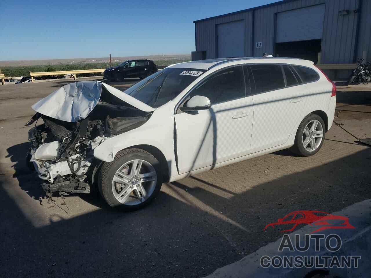 VOLVO V60 2015 - YV1612SD2F1208462