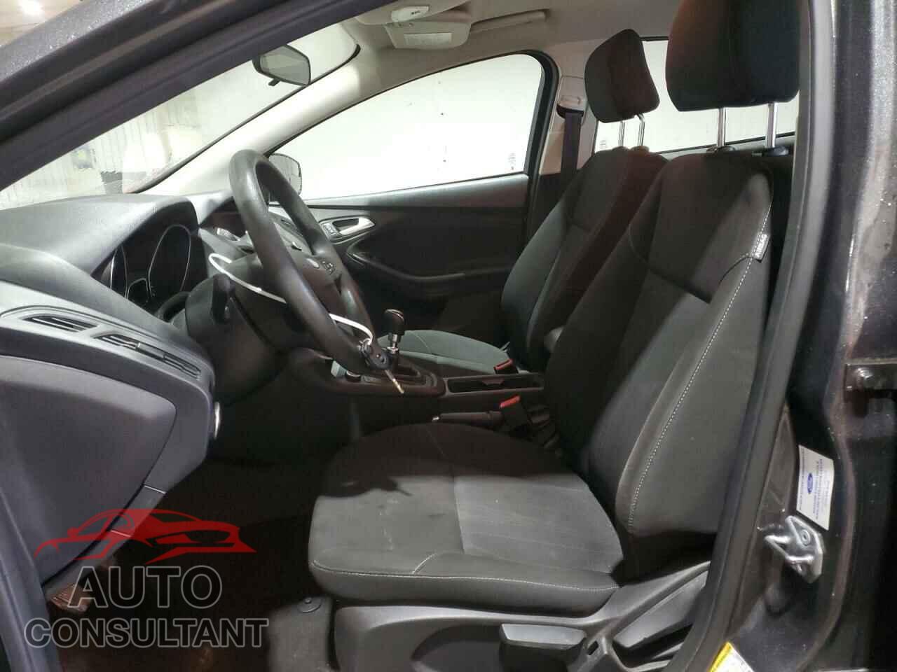 FORD FOCUS 2017 - 1FADP3FE9HL281457