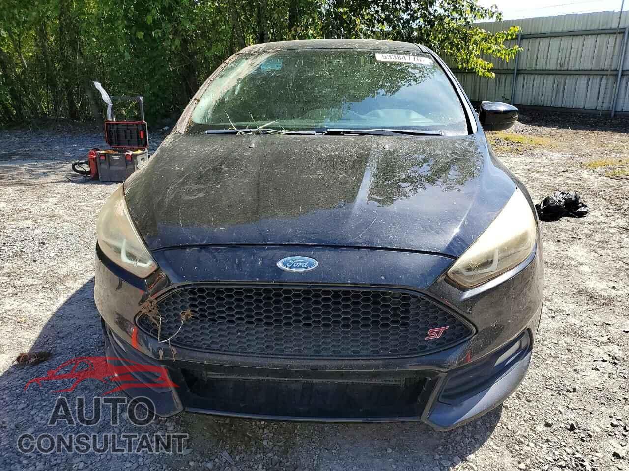 FORD FOCUS 2017 - 1FADP3L92HL215114