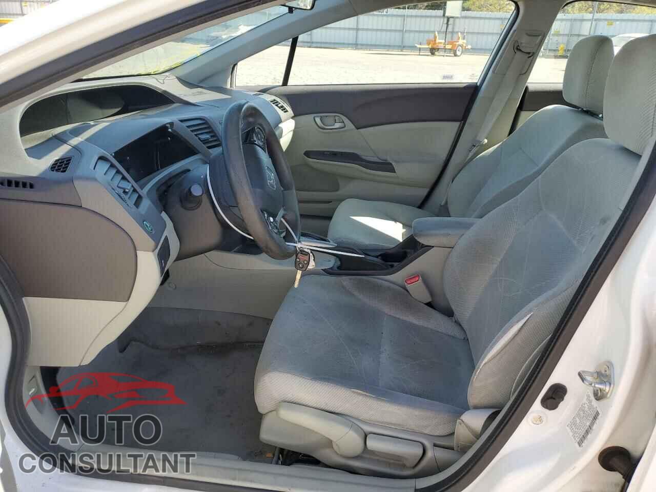 HONDA CIVIC 2012 - 2HGFB2F57CH582330