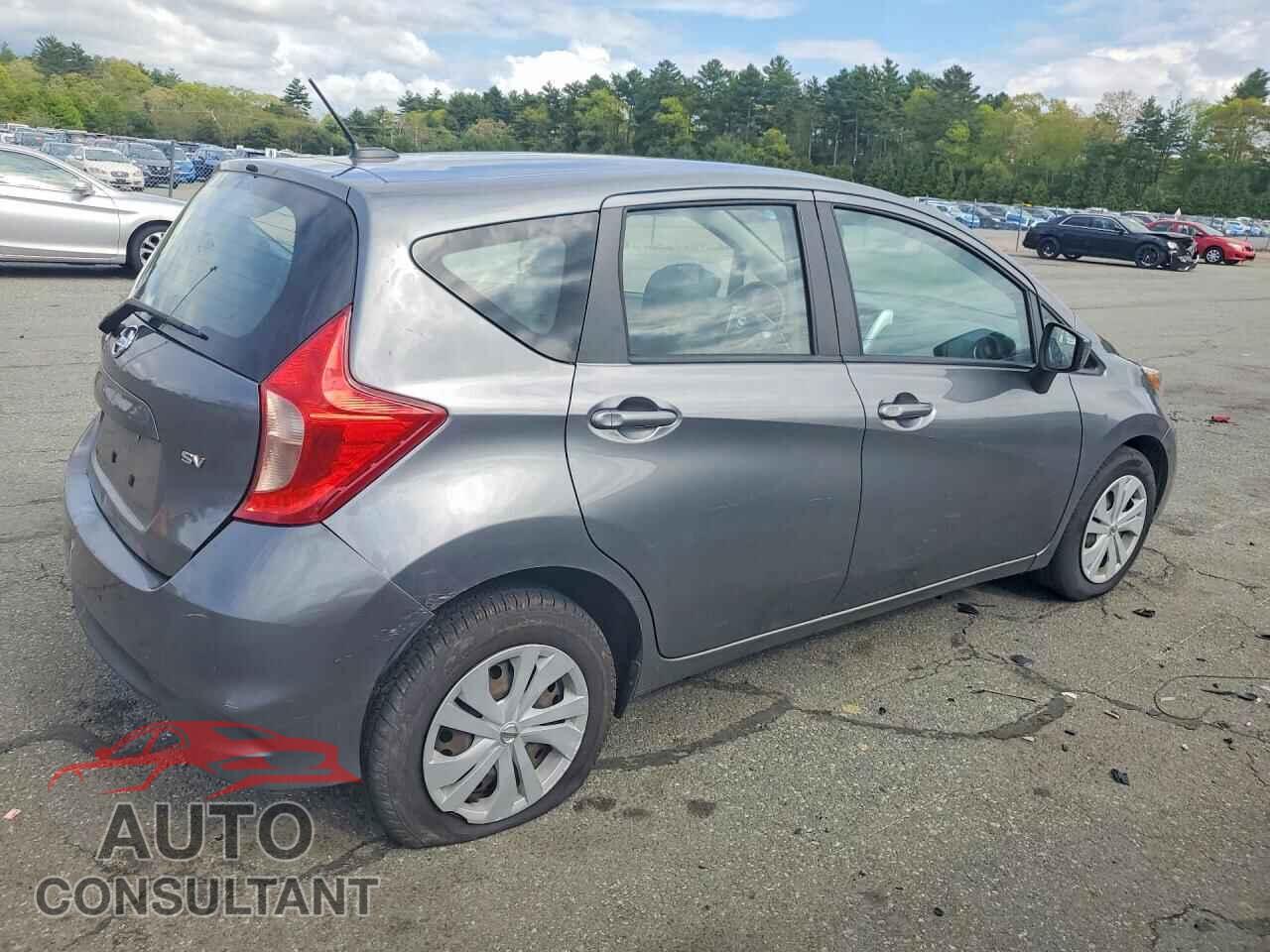 NISSAN VERSA 2018 - 3N1CE2CP8JL353337