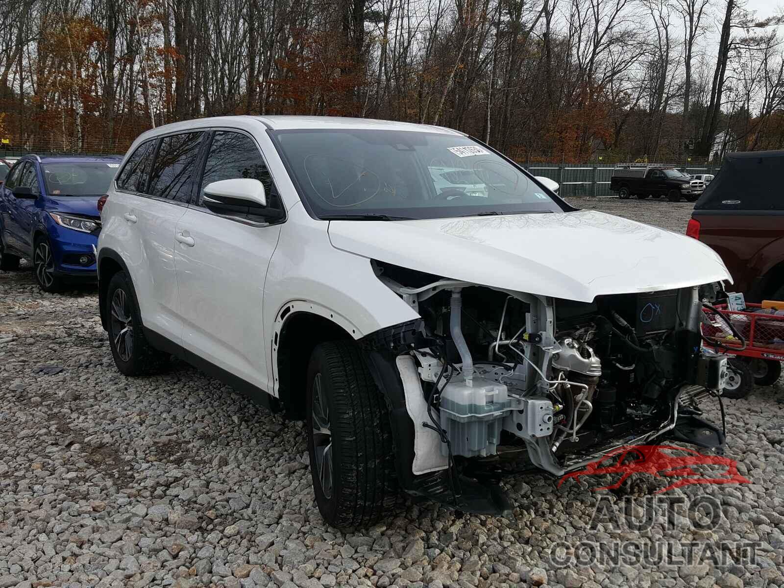 TOYOTA HIGHLANDER 2019 - 5TDBZRFH7KS731931