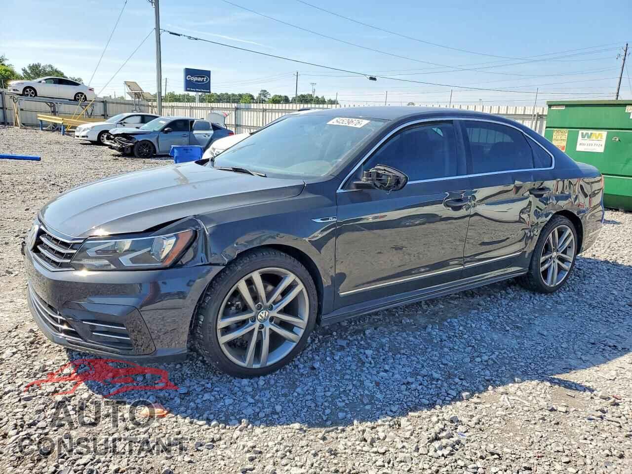 VOLKSWAGEN PASSAT 2017 - 1VWDT7A32HC013169