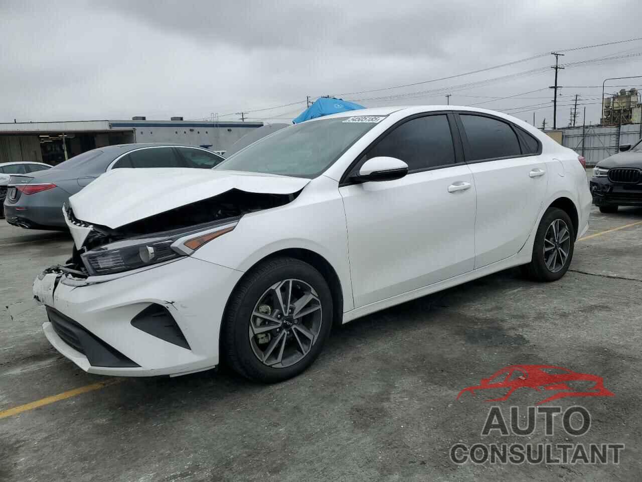 KIA FORTE 2023 - 3KPF24AD2PE551027