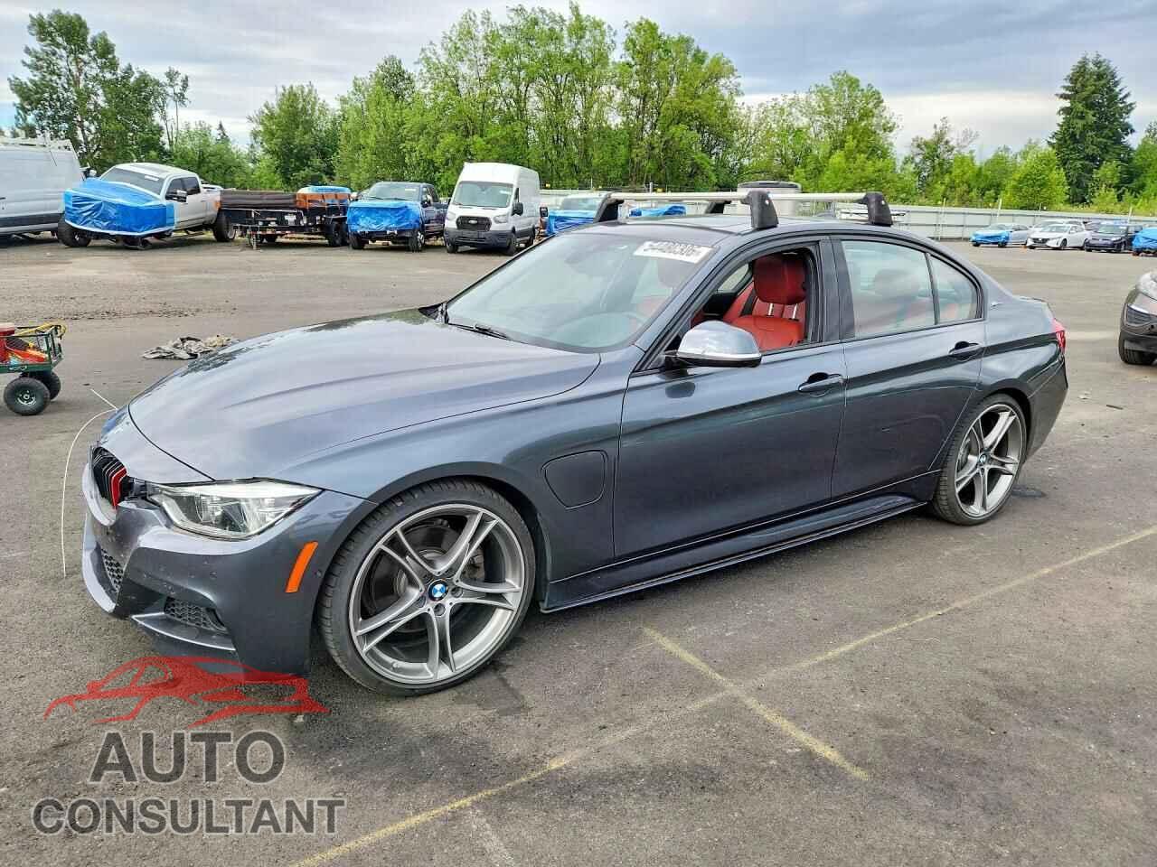BMW 3 SERIES 2017 - WBA8E1C53HK895384