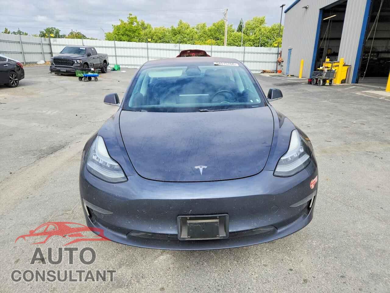 TESLA MODEL 3 2018 - 5YJ3E1EAXJF046461