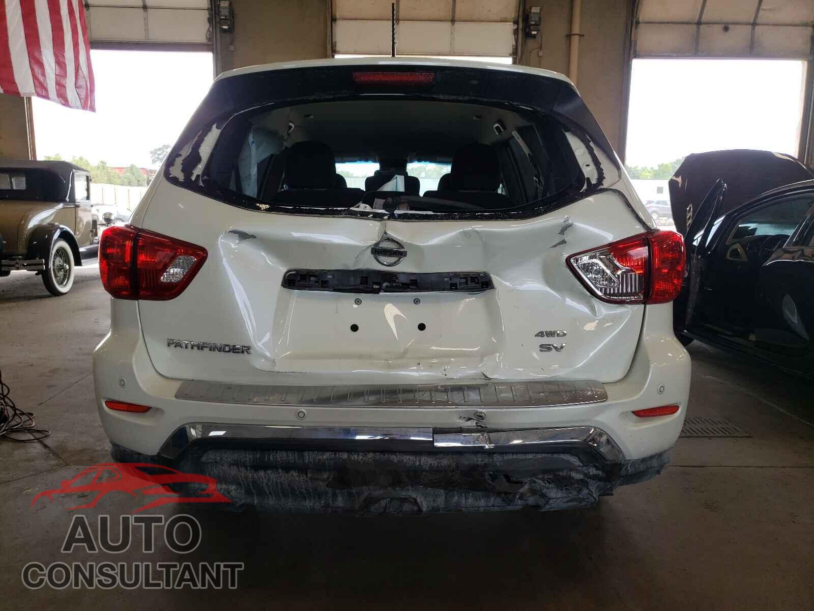NISSAN PATHFINDER 2017 - 5N1DR2MM4HC659592