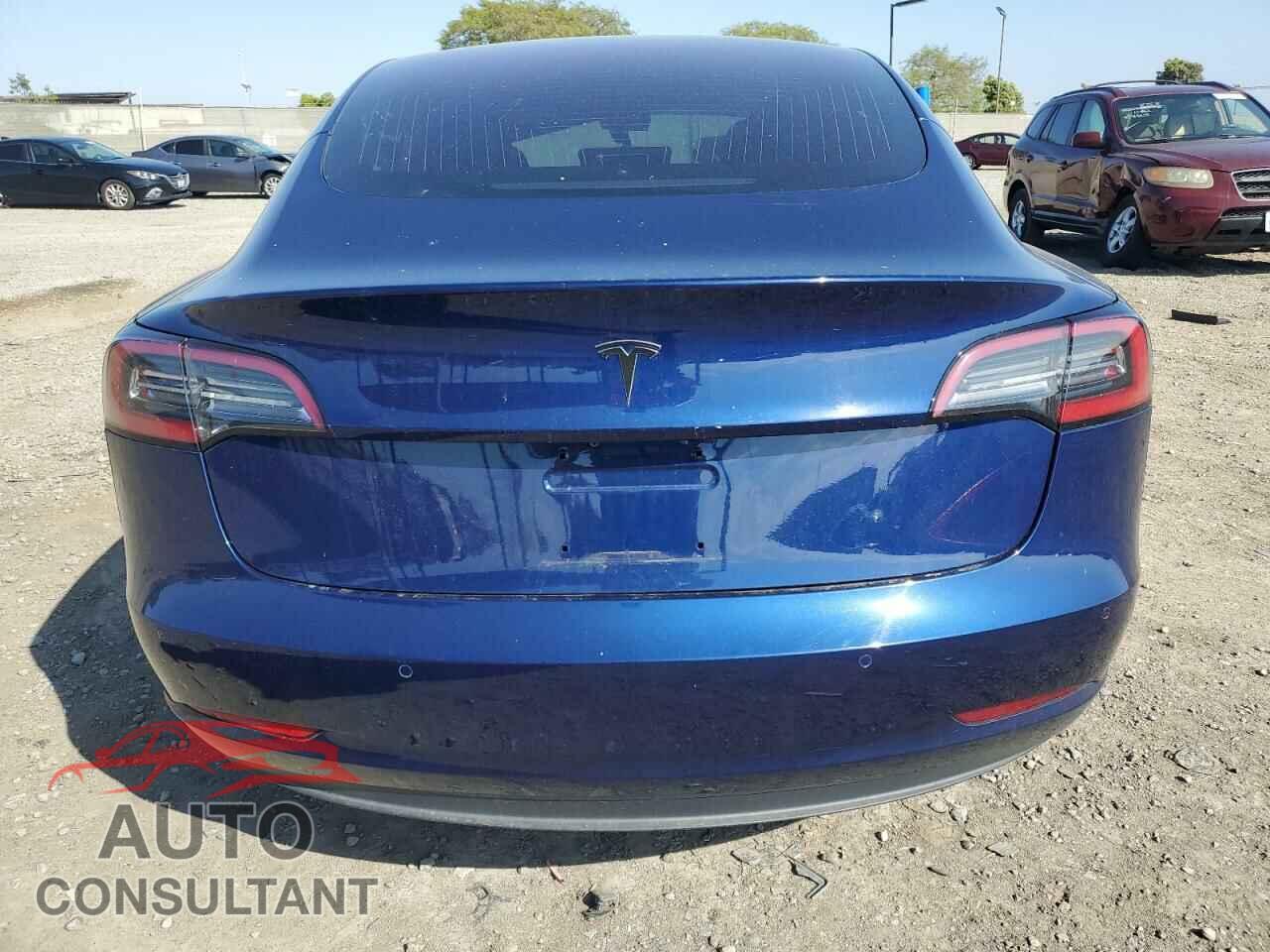 TESLA MODEL 3 2018 - 5YJ3E1EA7JF053013