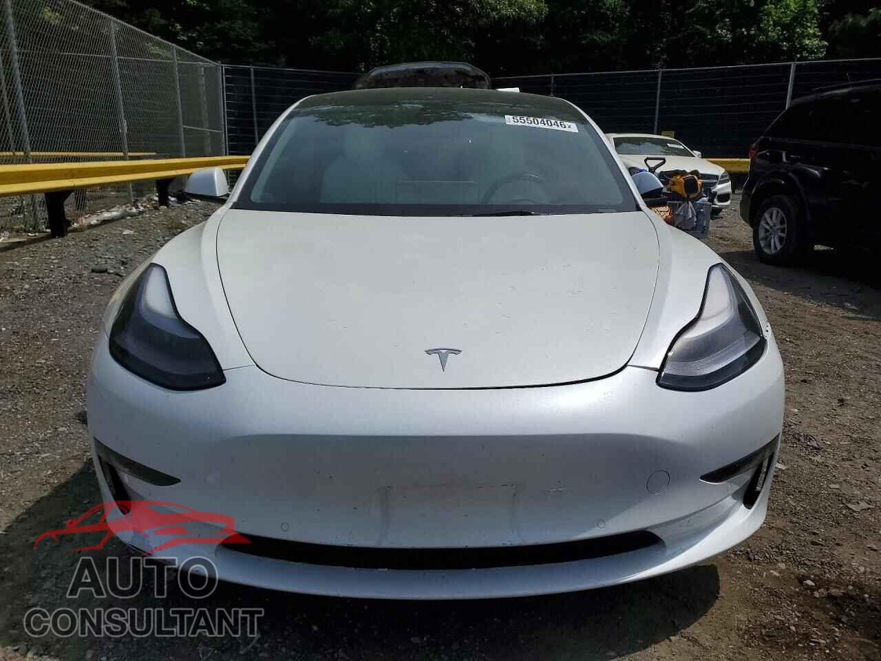 TESLA MODEL 3 2022 - 5YJ3E1EA8NF167009