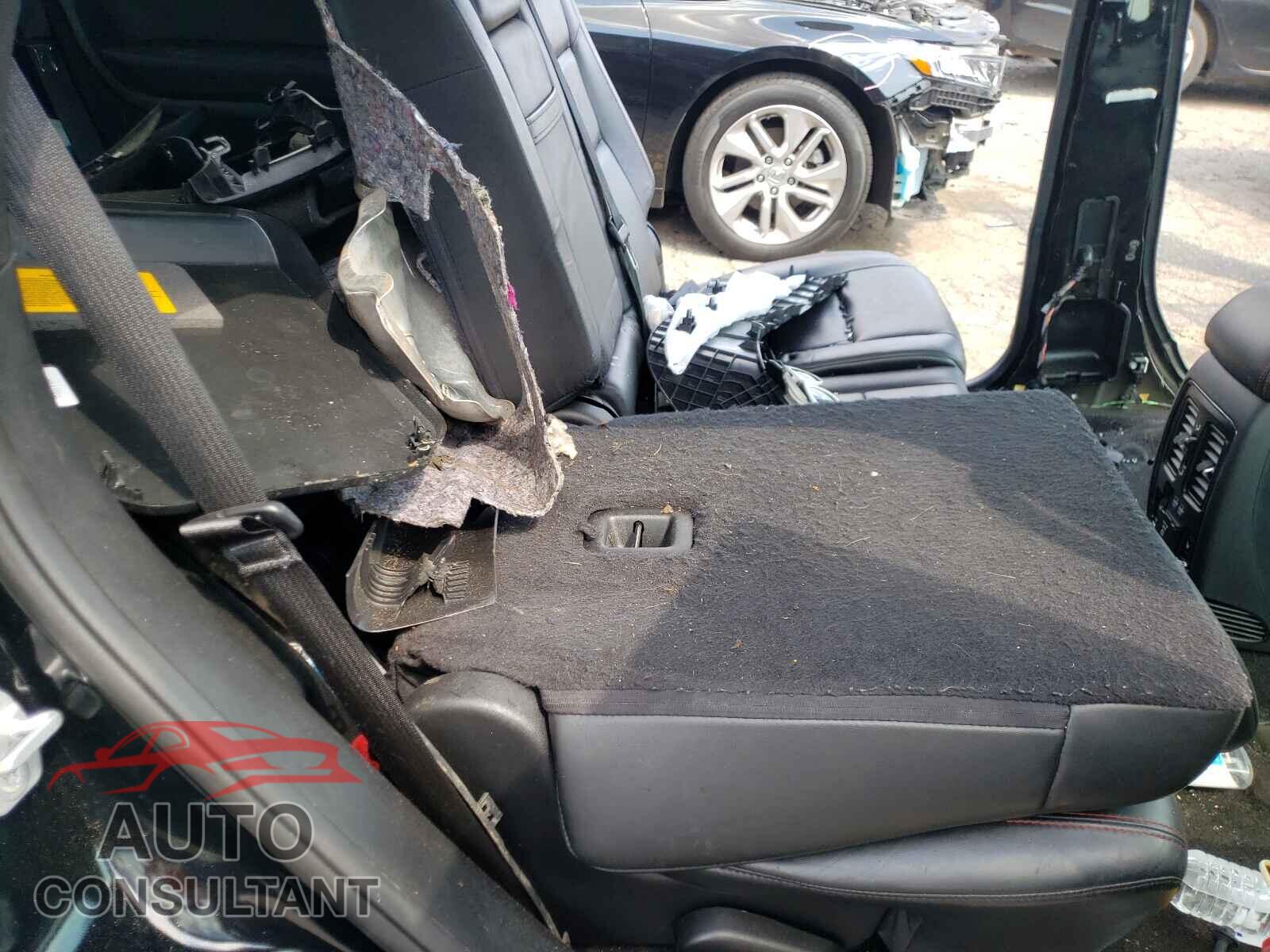 DODGE DURANGO 2018 - 1C4SDJCT7JC345969