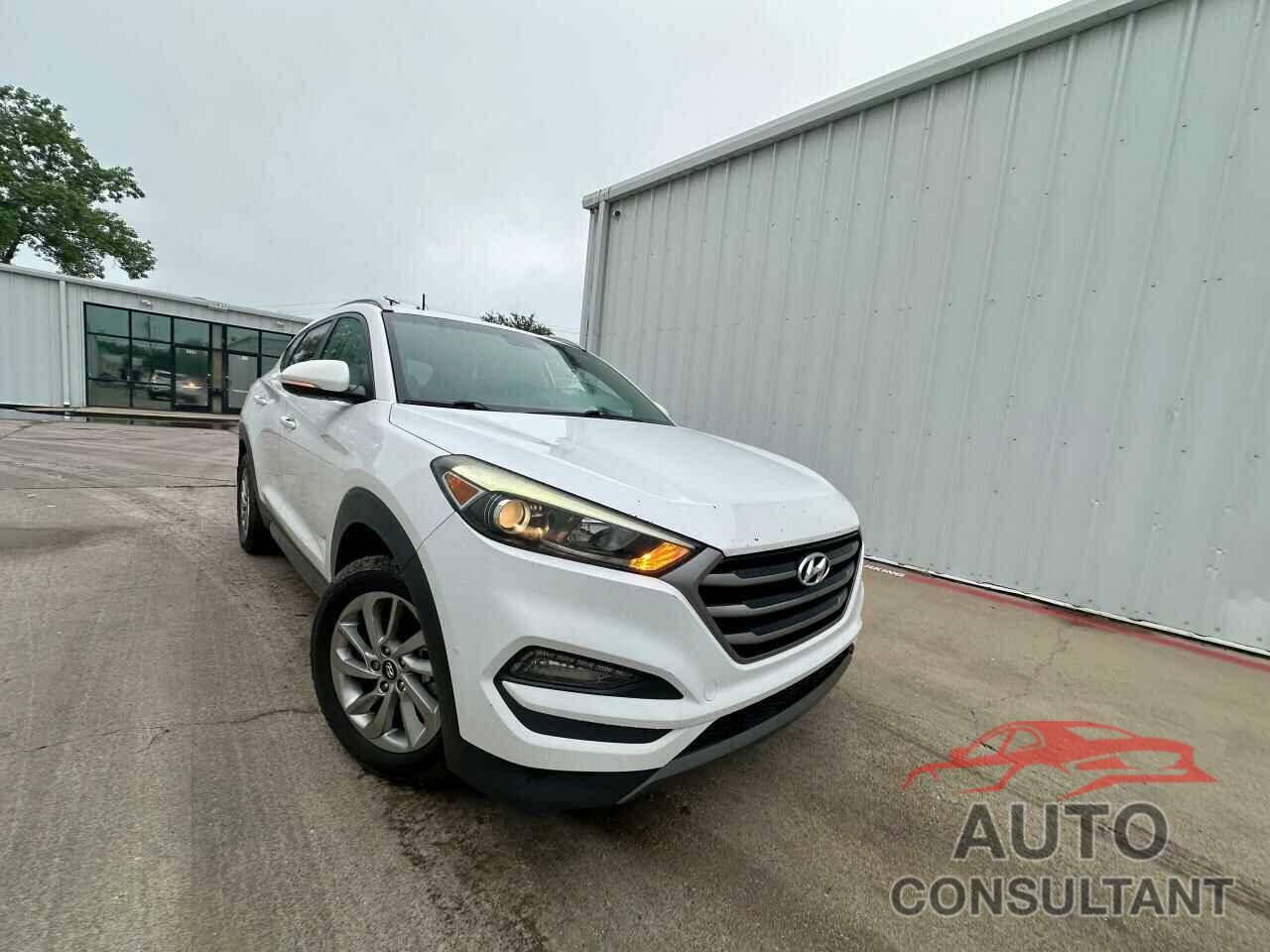 HYUNDAI TUCSON 2016 - KM8J33A21GU108106