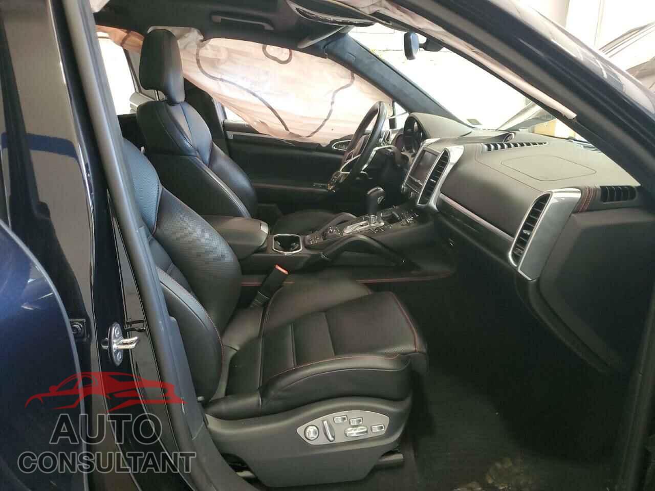 PORSCHE CAYENNE 2016 - WP1AC2A27GLA88351