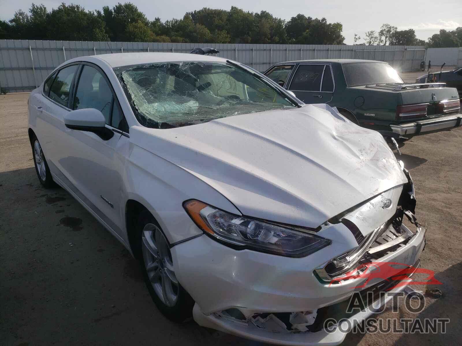 FORD FUSION 2018 - 3FA6P0LU7JR157620