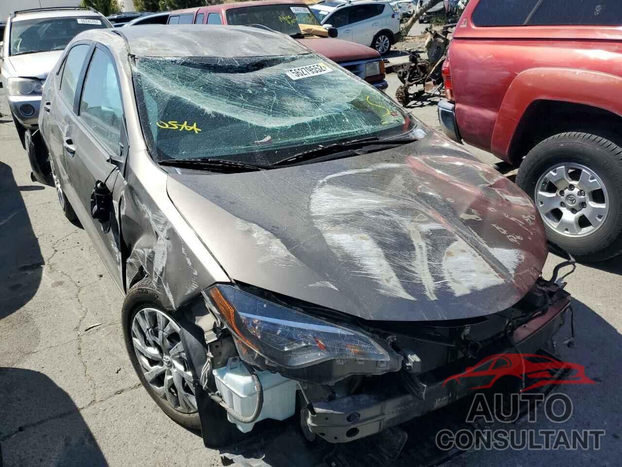 TOYOTA COROLLA 2018 - 5YFBURHE9JP797664