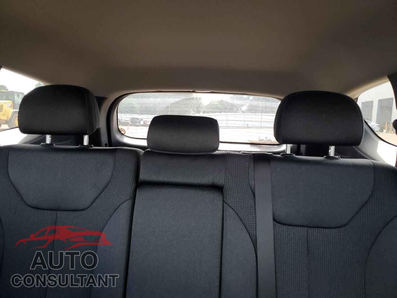 HYUNDAI SANTA FE 2023 - 5NMS14AJ6PH579008