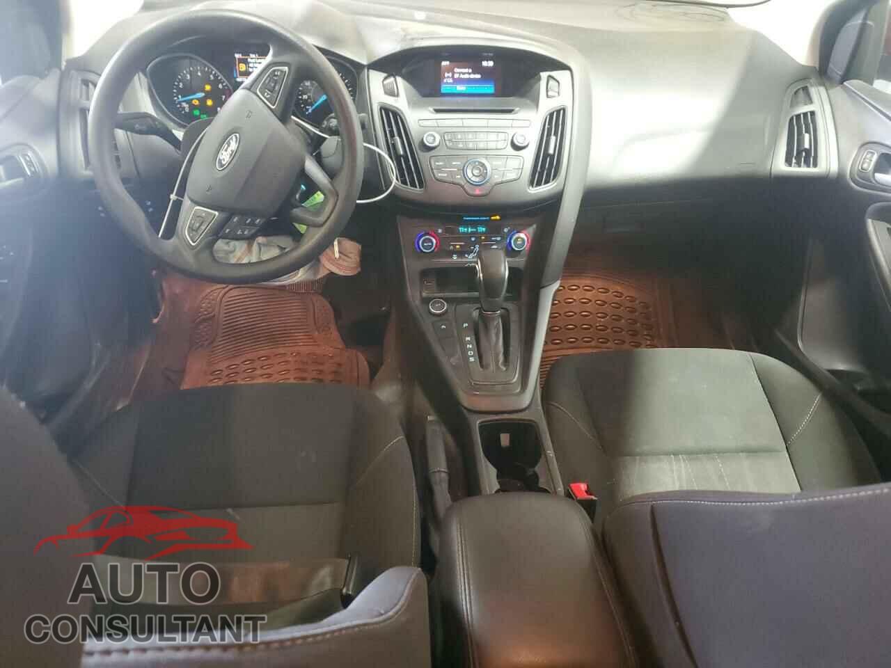 FORD FOCUS 2017 - 1FADP3FE7HL222052